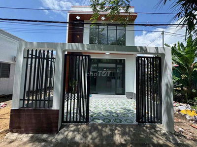 Chính chủ bán nhà Hóc Môn 4*15, 3 phòng ngủ gần kcn Nhị Xuân