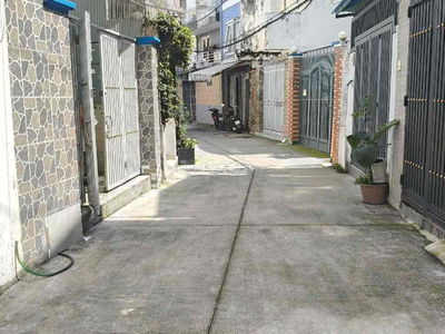 HẺM XE HƠI - PHAN XÍCH LONG - 3 TẦNG BTCT - 67M2 - GẦN MẶT TIỀN