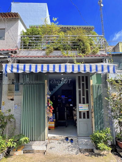 Dt: 4x12 có 1 lầu. Nhà đường 21 khu Mã Lò