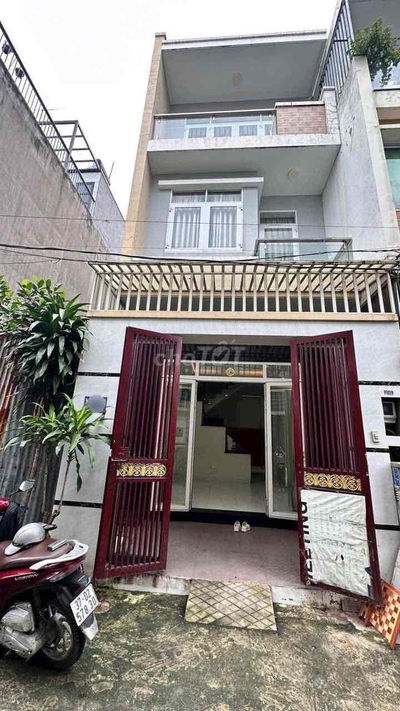 nhà 3 tầng sát chợ đầu mối thủ đức. hẻm xe tải. bình chiểu. khu dân cư
