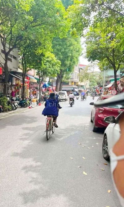 NHÀ ĐẸP PHỐ NGUYỄN ĐÌNH CHIỂU – 5 TẦNG HIỆN ĐẠI – HAI BÀ TRƯNG