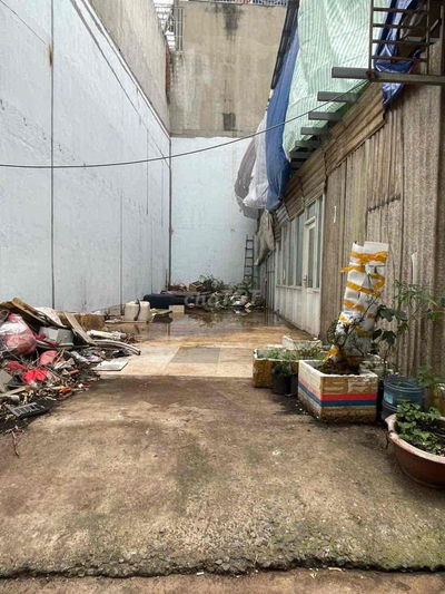 ĐẤT BÁN HẠ GIÁ 150 TRIỆU (4,5 x 18) NGAY NGÃ TƯ GÒ MÂY, HXH. NHỈNH 3TY