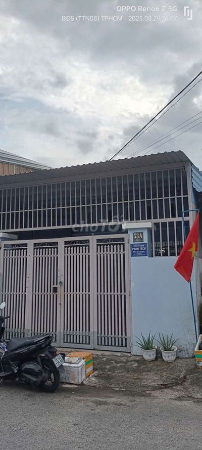 Cần bán gấp nhà mặt tiền đường  P .ĐHT 42  .Q12 DT .5,8x26 sầm uất