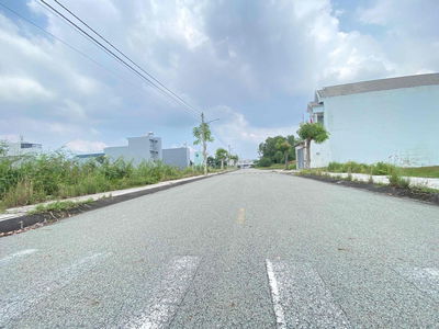 Bán Đất Giá Rẻ DT : 4x21=84m2 Shr Giá : 850Tr Bao Hết Còn Đúng 1 Lô