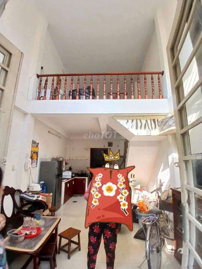 Nhà gần chợ Bình Thành.2 phòng kín.1 phòng hở