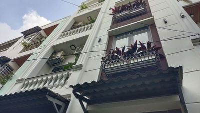 Nhà Xây Mới 4 Tầng Nội Thất Đẹp, Hẻm 4m, Gần CV Làng Hoa