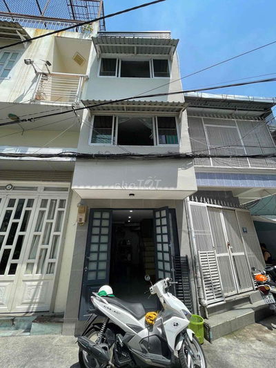 Bán nhà 3 lầu 2PN Hẻm 4m đường 37 Lâm văn Bền Quận 7