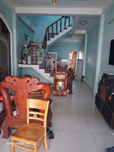 Nhà nguyên căn 1 trệt 2 lầu 4.5x30m mặt tiền đường XTT6 gần Hồ Cá Coi