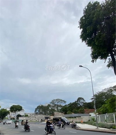 BÁN NHÀ 5 TẦNG NGUYỄN KIỆM GÒ VẤP, 120M², HẺM XE HƠI, NHÀ MỚI, CHỈ