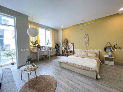 Studio Ban Công Rộng 30M2 Ngay Nguyễn Thị Thập Trung Tâm Quận 7