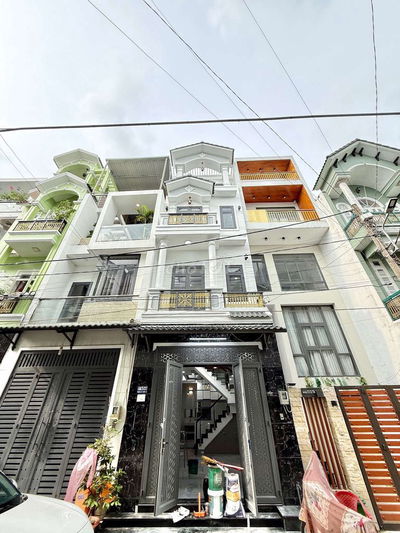 Nhà phố 3 tầng Hẻm 7m Khu nhà lầu Lê Thị Riêng