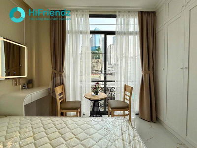 CĂN HỘ BAN CÔNG SIÊU THOÁNG NẰM NGAY CHỢ BÀ CHIỄU , GẦN ĐH HUTECH, UTH