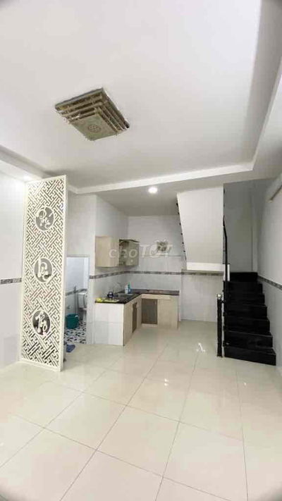 NHÀ NỞ HẬU, KO LG QH - CÁCH MẠNG THÁNG 8 - 4.3X8(33.3M2) - NHỈNH 3TỶ