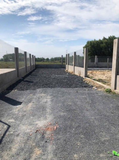 Đất khu dân cư 3 mặt giáp nhà , kẹt tiền bán nhanh