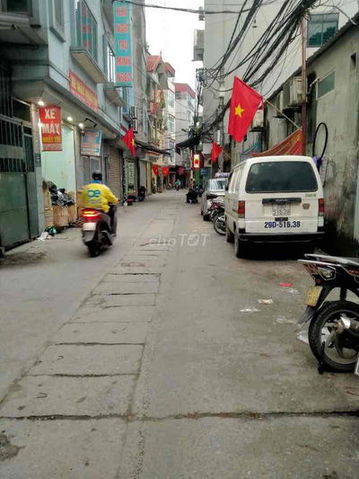 bán nhà cầu Bươu diện tích. 71.1.m2 . nhà cũ. giá 10.5 tỷ