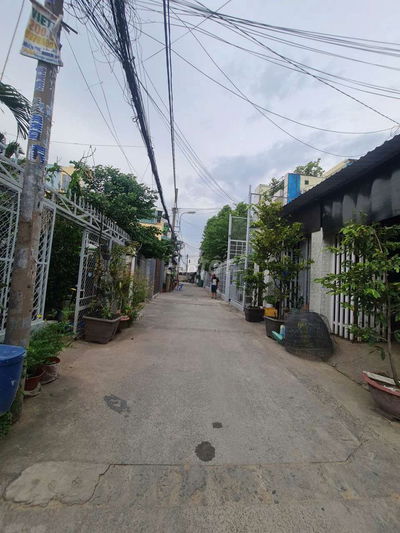 Cần bán nĥà cấp 4 .P TTN .Q12 .DT 5,1 X 23 hẻm xe tải.giá 6ty4 TL.mạnh