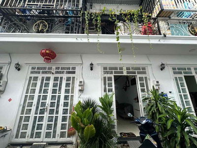 🎁nhà 1/.HH.Giáp sát Trường C.2 Tô Ngọc Vân ! Ngã Tư Ga Q.12