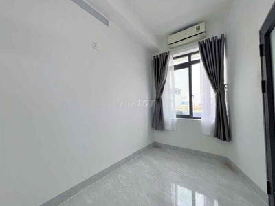 Studio Cửa sổ Ngay Nguyễn Thái Sơn