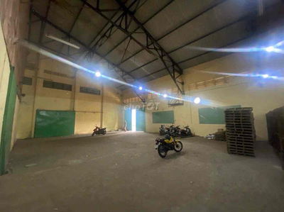 Cho thuê kho 255 m2 quận 11