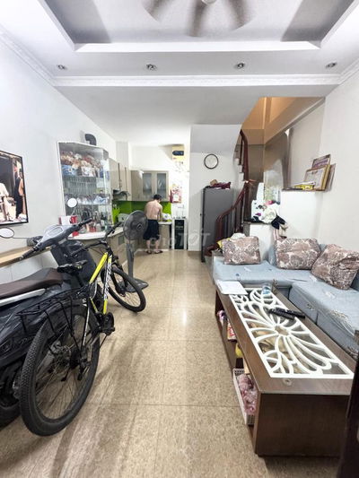 trần duy hưng 35m 5t 8.58tỷ KDquá đỉnh ngõ thông gần bệnh viện chợ,...