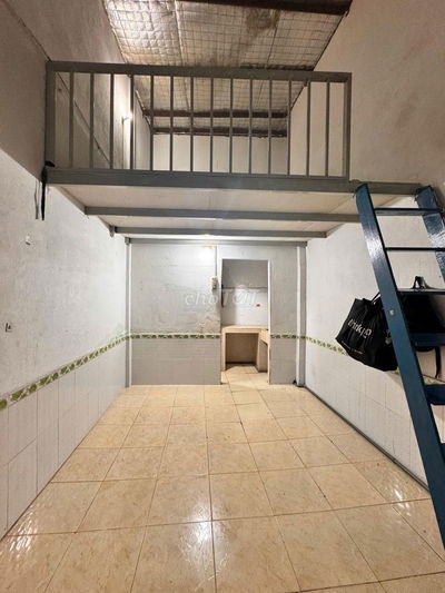 Phòng trọ mặt đất, 20m2, gần Khu chế xuất