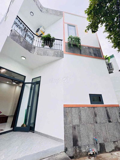 bán nhà 2 tầng mới full nội thất cao cấp kiệt oto Trường Chinh