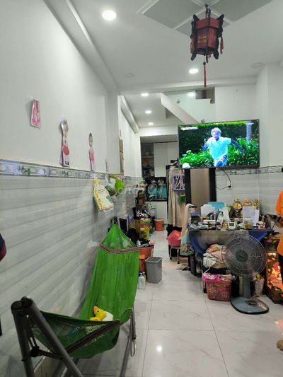 Giá tốt 4 phòng gần mặt tiền trệt 2 lầu có máy lạnh