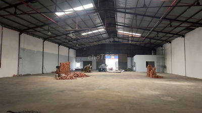 Xưởng QL 13 Thuận An 1000m² PCCC Tự động sẵn Văn phòng đường cont