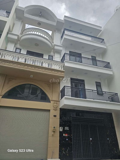 Nhà xây mới 100% 5pn 5wc ,1/ ngắn hẻm 8m xe tải đậu cửa 24/24