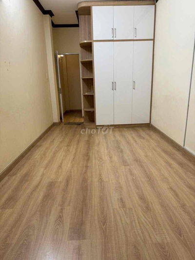 NHÀ PHAN XÍCH LONG 2PN NỘI THẤT CƠ BẢN GẦN CHỢ TRƯỜNG HỌC NHÀ MỚI