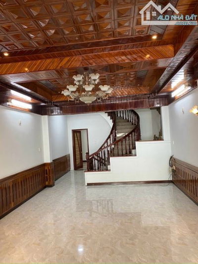 SẬP HẦM BÁN NHANH NHÀ 4 TẦNG 100m2-MẶT TIỀN HÀ HUY TẬP-GẦN CHỢ-BIỂN-KD KHÔNG NGHỈ-12.X TỶ