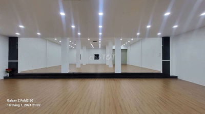 Cho thuê toà nhà mặt tiền hương lộ 2