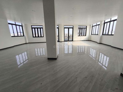 TOÀ NHÀ TÂN PHÚ 11X18M NGAY KHU AEON