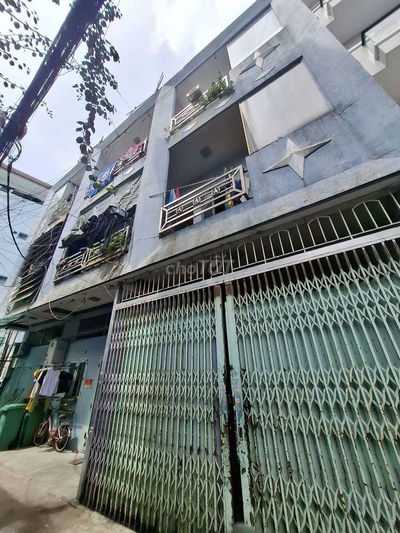 CHDV 48p  tên lửa- 3 lầu - ngang 13m khu tên lửa- dòng tiền 600tr/năm