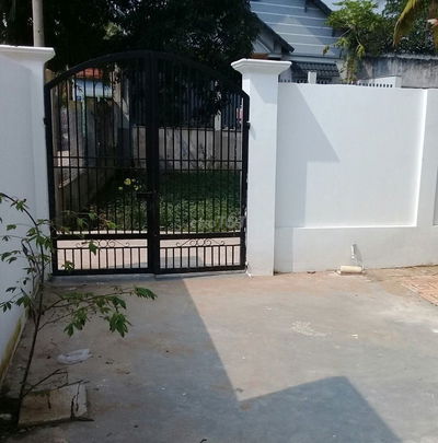 Nhà cho thuê sẵn! 102m², ở & làm kho tốt – kế bên Vincity, sổ riêng Q9