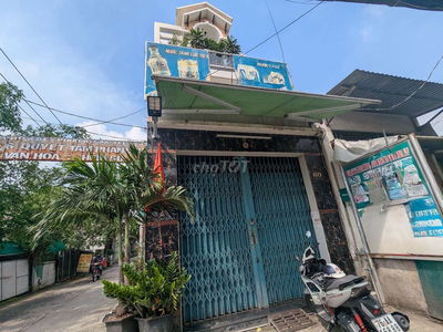 Mặt tiền căn góc kinh doanh đông đúc thoáng cực kì đông