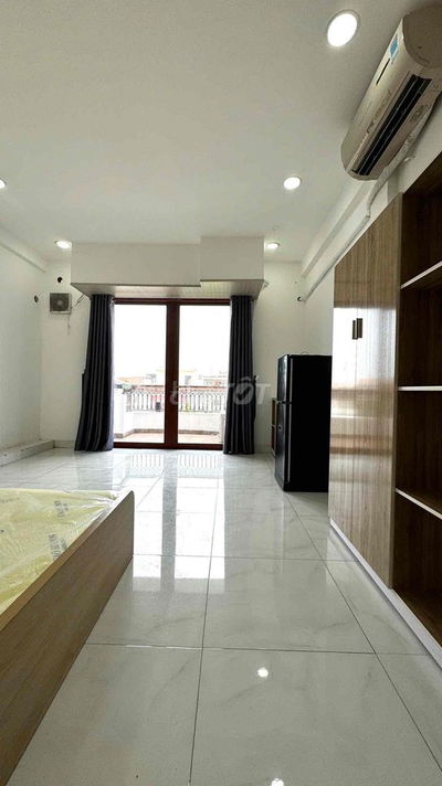 CĂN HỘ BAN CÔNG - FUL NỘI THẤT - NGAY VĂN LANG