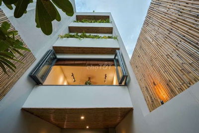 VILLA MINI  5 TẦNG CÓ HỒ BƠI TRONG NHÀ  NGAY ĐỖ XUÂN HỢP