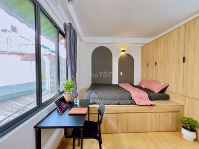 Chính chủ cho thuê căn hộ gần chợ Phạm Văn Bạch - thang máy - nhà mới