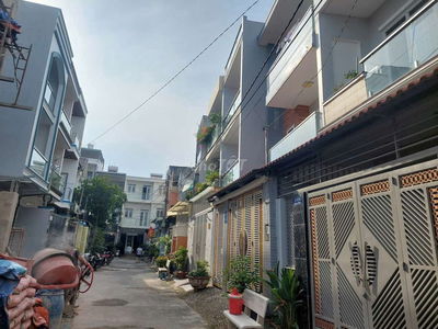 NHÀ 3 TẦNG BTCT 4PN MASTER  CẠNH VÒNG XOAY PHÚ HỮU GIÁP Q.2