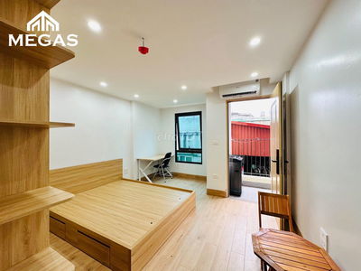 CHO THUÊ CĂN HỘ STUDIO BAN CÔNG MÁY GIẶT RIÊNG TẠI PHỐ HOÀNG QUỐC VIỆT