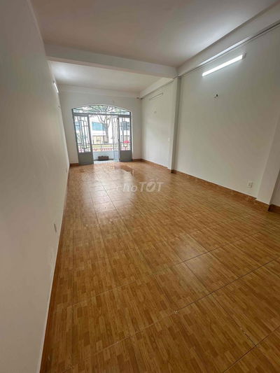 cho thuê làm văn phòng hoặc spa, hoặc dạy online