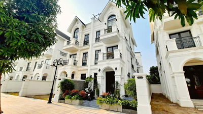 Bán BT song lập tại Vinhomes Ocean Park Gia Lâm, 27 tỷ, 150m2, 3 tầng, thô CĐT. Lh 0911 143 ***