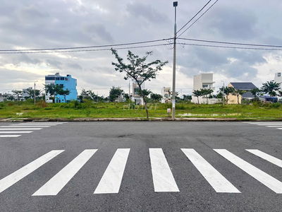 Cơ hội cuối cùng để sở hữu lô kế Vệt cây xanh, gần tiện ích giá tốt