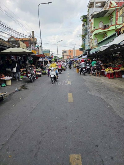 CHÍNH CHỦ CẦN BÁN NHÀ MT C4 GÁC LỬNG. PHAN ĐĂNG LƯU, DĨ AN.DT 67M. 2PN