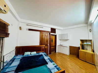 Chính chủ cho thuê phòng tại trần cung, khép kín, ban công thoáng