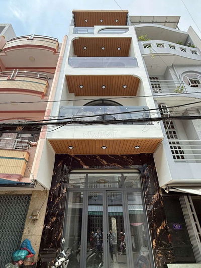 Mặt tiền kinh doanh 23 đường 24A ngay chợ có thang máy