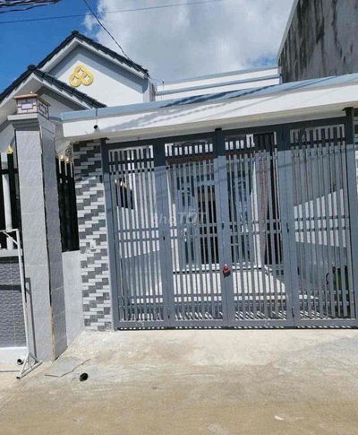 Chủ đang kẹt tiền cần bán gấp căn nhà ngay chợ