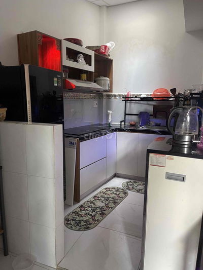 Nhà bán ngay vòng xoay Đầm Sen 44,5m2