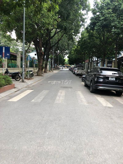 PHỐ NGUYỄN VĂN HUYÊN - THANG MÁY - 2 MẶT TIỀN - Ô TÔ ĐỖ CỬA - NGÕ RỘNG